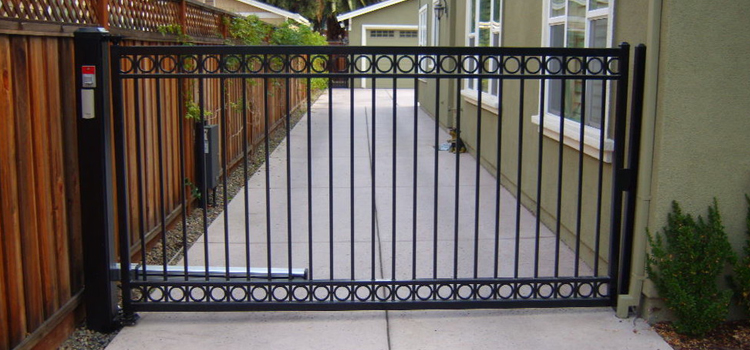 Swing Gate Repair West Hollywood